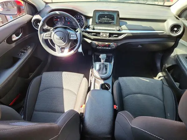 3KPF34AD2KE021839 2019 KIA FORTE - Image 8
