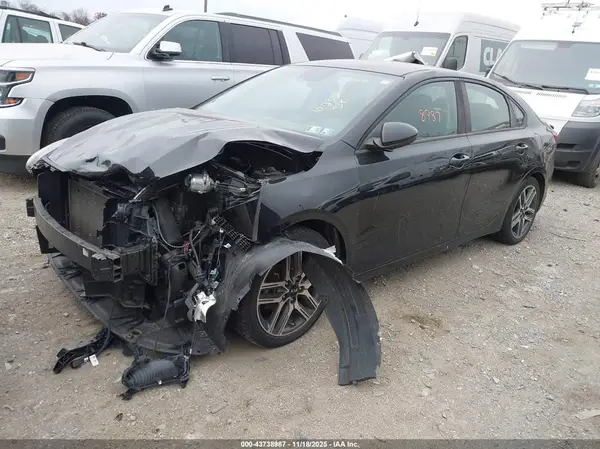 3KPF34AD2KE023798 2019 KIA FORTE - Image 2