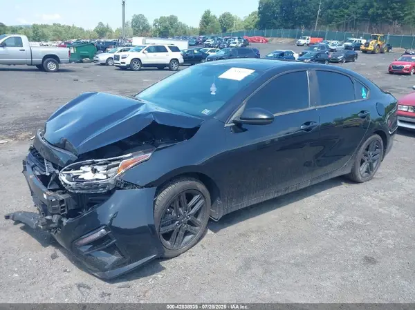 3KPF34AD2KE025163 2019 KIA FORTE - Image 2