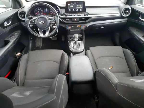 3KPF34AD2KE025826 2019 KIA FORTE - Image 8