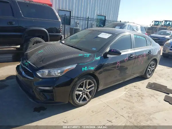3KPF34AD2KE027804 2019 KIA FORTE - Image 2