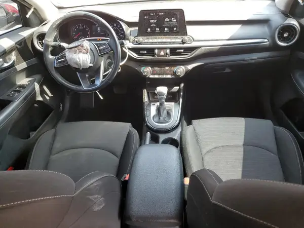 3KPF34AD2KE041069 2019 KIA FORTE - Image 8