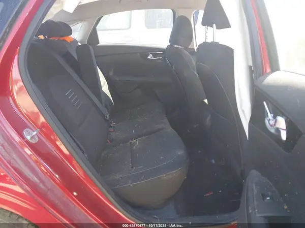 3KPF34AD2KE042433 2019 KIA FORTE - Image 8