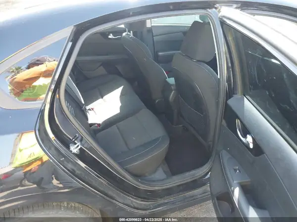 3KPF34AD2KE047339 2019 KIA FORTE - Image 8