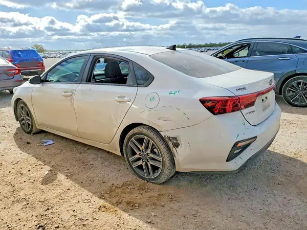 3KPF34AD2KE065159 2019 KIA FORTE - Image 2