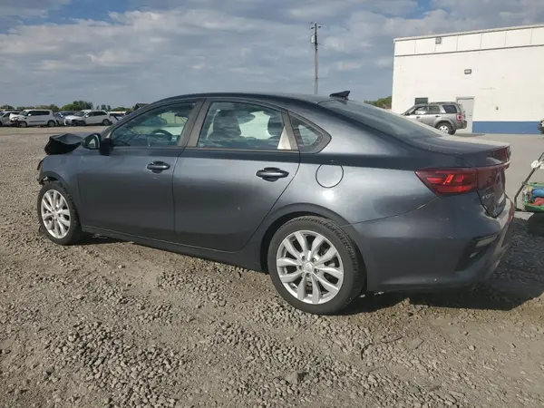 3KPF34AD2KE071480 2019 KIA FORTE - Image 2
