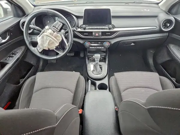3KPF34AD2KE075464 2019 KIA FORTE - Image 8