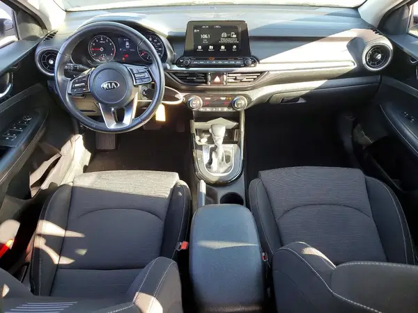 3KPF34AD2KE087033 2019 KIA FORTE - Image 8