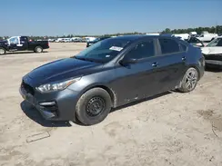 3KPF34AD2KE104090 2019 KIA FORTE