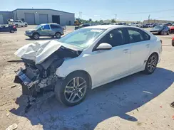 3KPF34AD2KE105062 2019 KIA FORTE