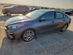 3KPF34AD2KE105210 2019 KIA FORTE