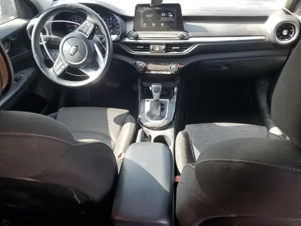 3KPF34AD2KE110357 2019 KIA FORTE - Image 8