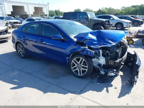 3KPF34AD2KE114151 2019 KIA FORTE - Image 1