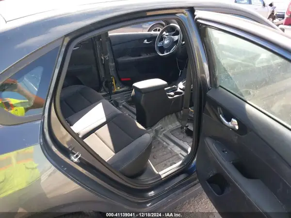 3KPF34AD2LE255304 2020 KIA FORTE - Image 8