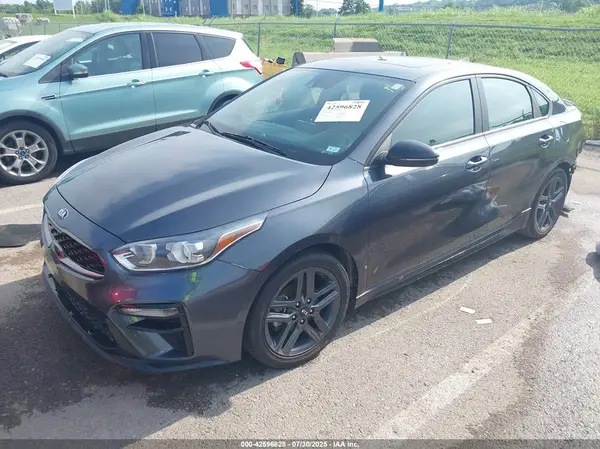 3KPF34AD2ME268586 2021 KIA FORTE - Image 2