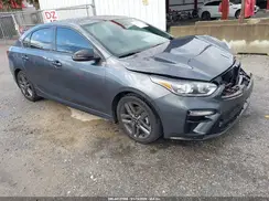 3KPF34AD2ME275604 2021 KIA FORTE
