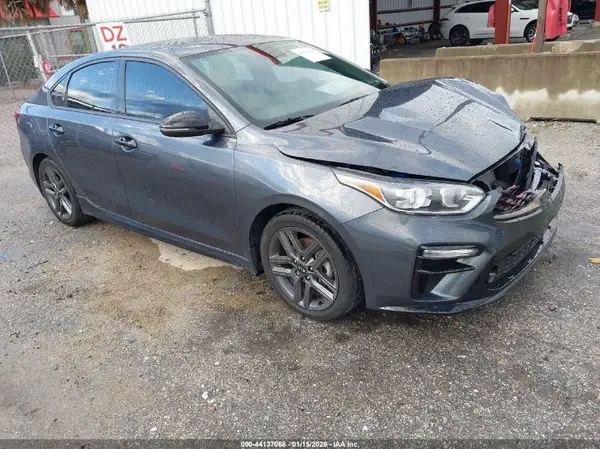3KPF34AD2ME275604 2021 KIA FORTE - Image 1