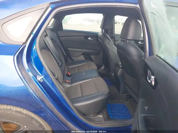 3KPF34AD2ME275859 2021 KIA FORTE - Image 8