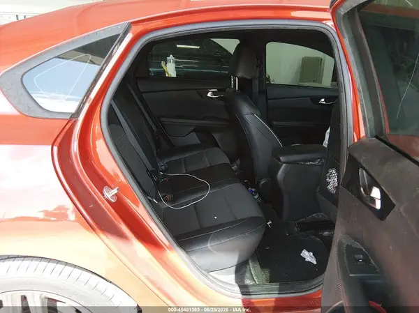 3KPF34AD2ME280088 2021 KIA FORTE - Image 8