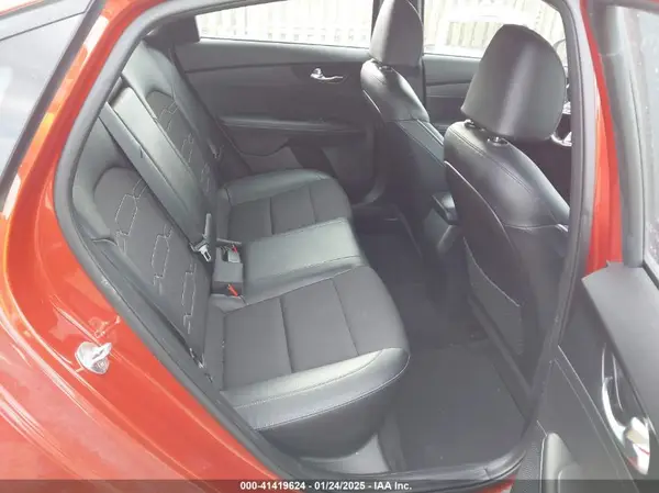 3KPF34AD2ME294332 2021 KIA FORTE - Image 8