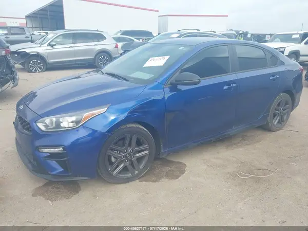 3KPF34AD2ME327507 2021 KIA FORTE - Image 2