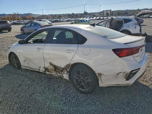 3KPF34AD2ME327894 2021 KIA FORTE - Image 2