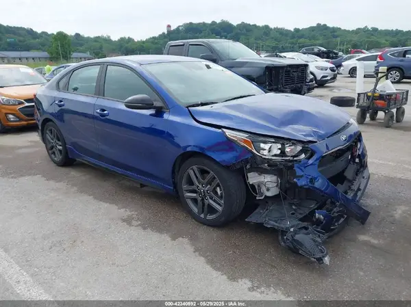 3KPF34AD2ME357817 2021 KIA FORTE - Image 1