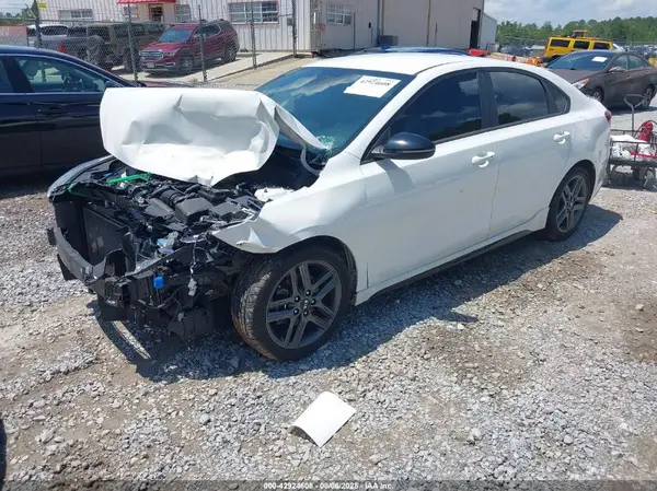 3KPF34AD2ME358708 2021 KIA FORTE - Image 2