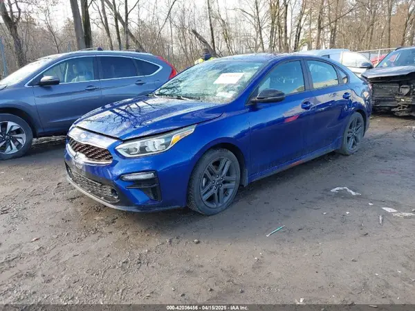 3KPF34AD2ME365349 2021 KIA FORTE - Image 2