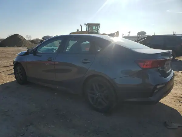 3KPF34AD2ME369076 2021 KIA FORTE - Image 2