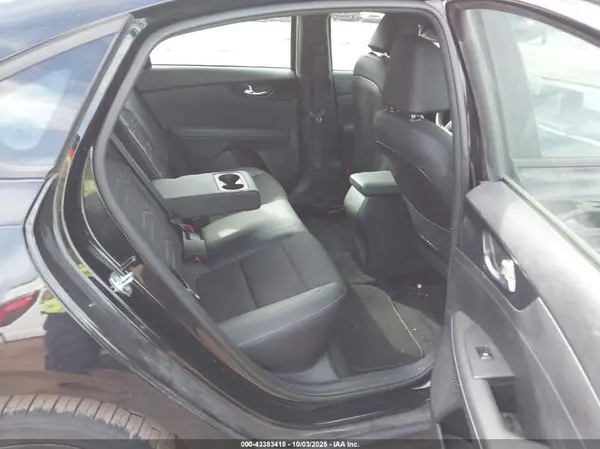 3KPF34AD2ME386007 2021 KIA FORTE - Image 8
