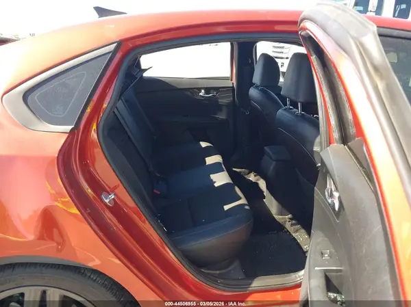 3KPF34AD2ME391983 2021 KIA FORTE - Image 8