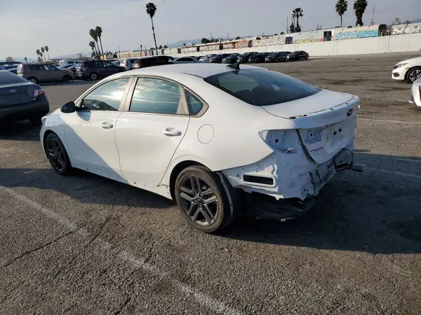 3KPF34AD2ME392731 2021 KIA FORTE - Image 2