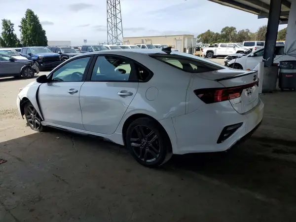 3KPF34AD2ME406689 2021 KIA FORTE - Image 2