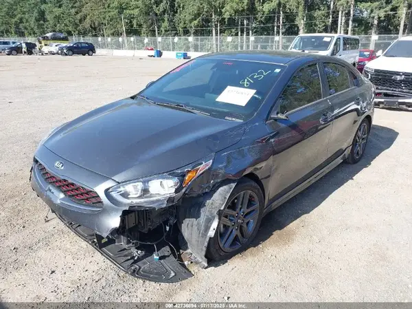 3KPF34AD2ME418132 2021 KIA FORTE - Image 2