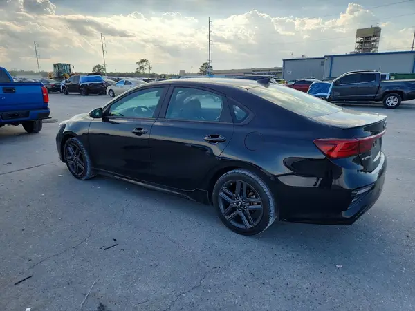 3KPF34AD2ME419801 2021 KIA FORTE - Image 2