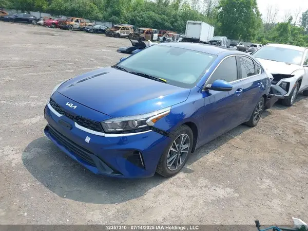 3KPF34AD2PE593419 2023 KIA FORTE - Image 2