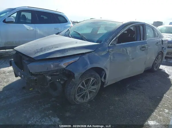 3KPF34AD2PE670158 2023 KIA FORTE - Image 2