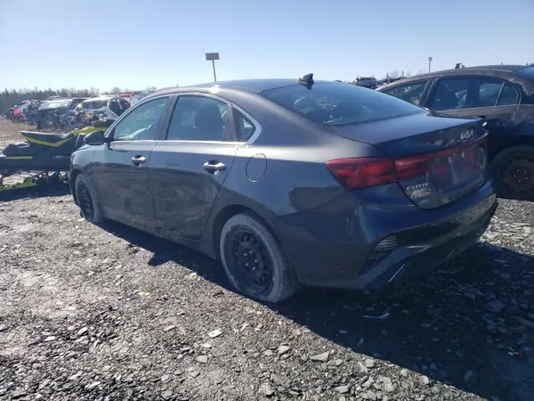 3KPF34AD2PE696923 2023 KIA FORTE - Image 2