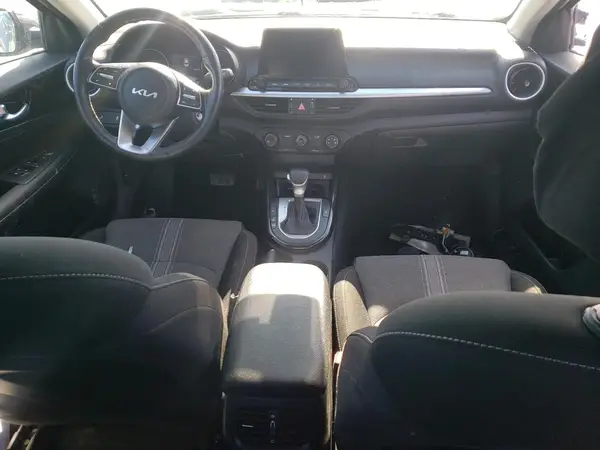 3KPF34AD2PE696923 2023 KIA FORTE - Image 8