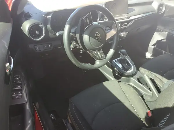 3KPF34AD3KE011949 2019 KIA FORTE - Image 8