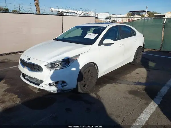 3KPF34AD3KE017489 2019 KIA FORTE - Image 2