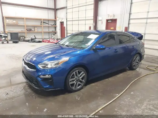 3KPF34AD3KE035488 2019 KIA FORTE - Image 2
