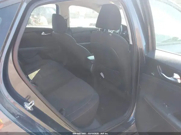 3KPF34AD3KE057149 2019 KIA FORTE - Image 8