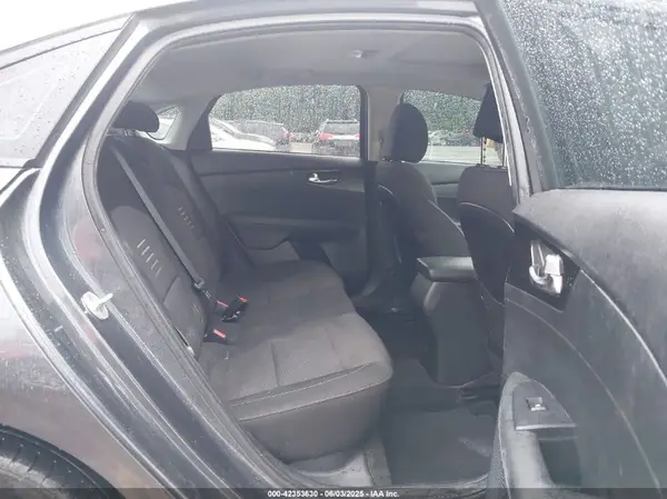 3KPF34AD3KE066272 2019 KIA FORTE - Image 8