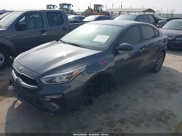 3KPF34AD3KE072847 2019 KIA FORTE - Image 2