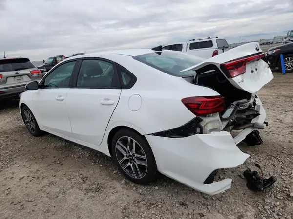 3KPF34AD3KE105068 2019 KIA FORTE - Image 2