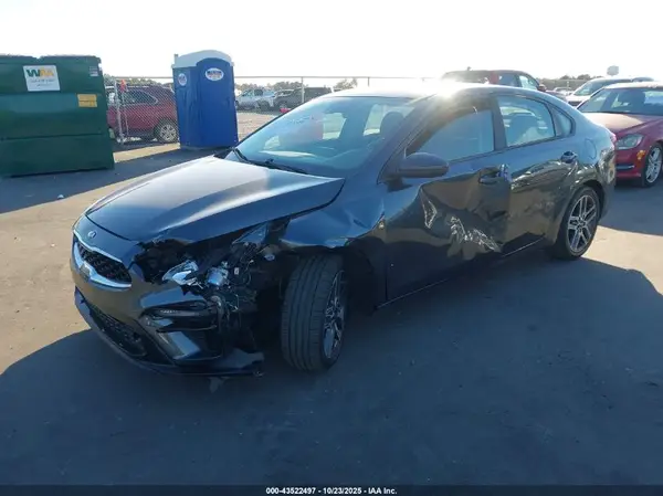 3KPF34AD3KE105121 2019 KIA FORTE - Image 2