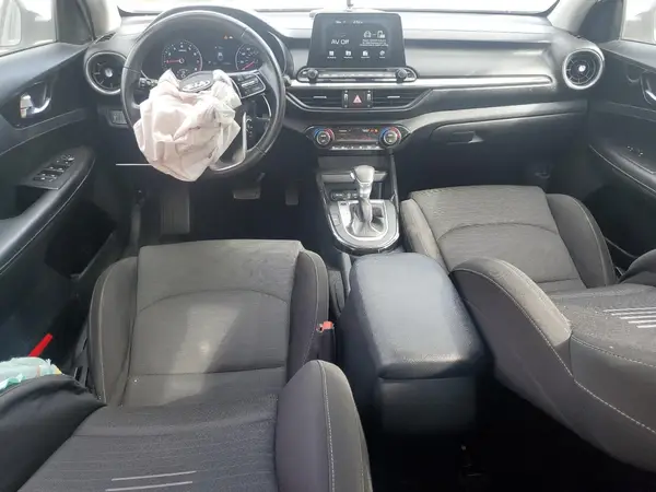 3KPF34AD3KE114367 2019 KIA FORTE - Image 8