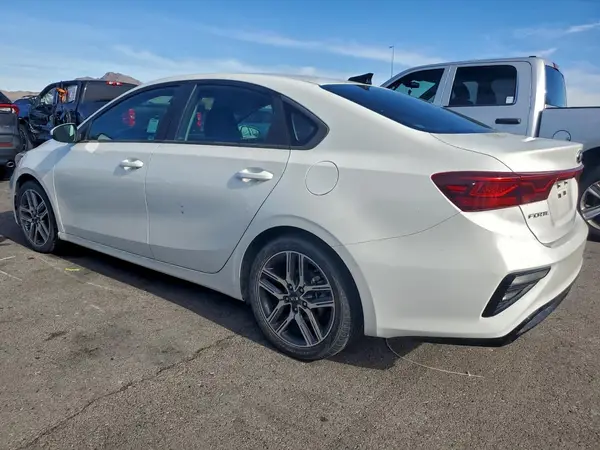 3KPF34AD3KE136093 2019 KIA FORTE - Image 2